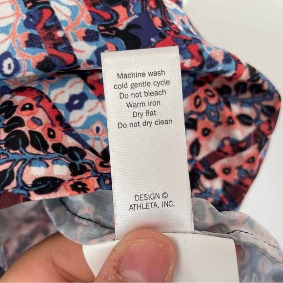 Athleta Chevron dune top size Medium NWT - Picture 10 of 12